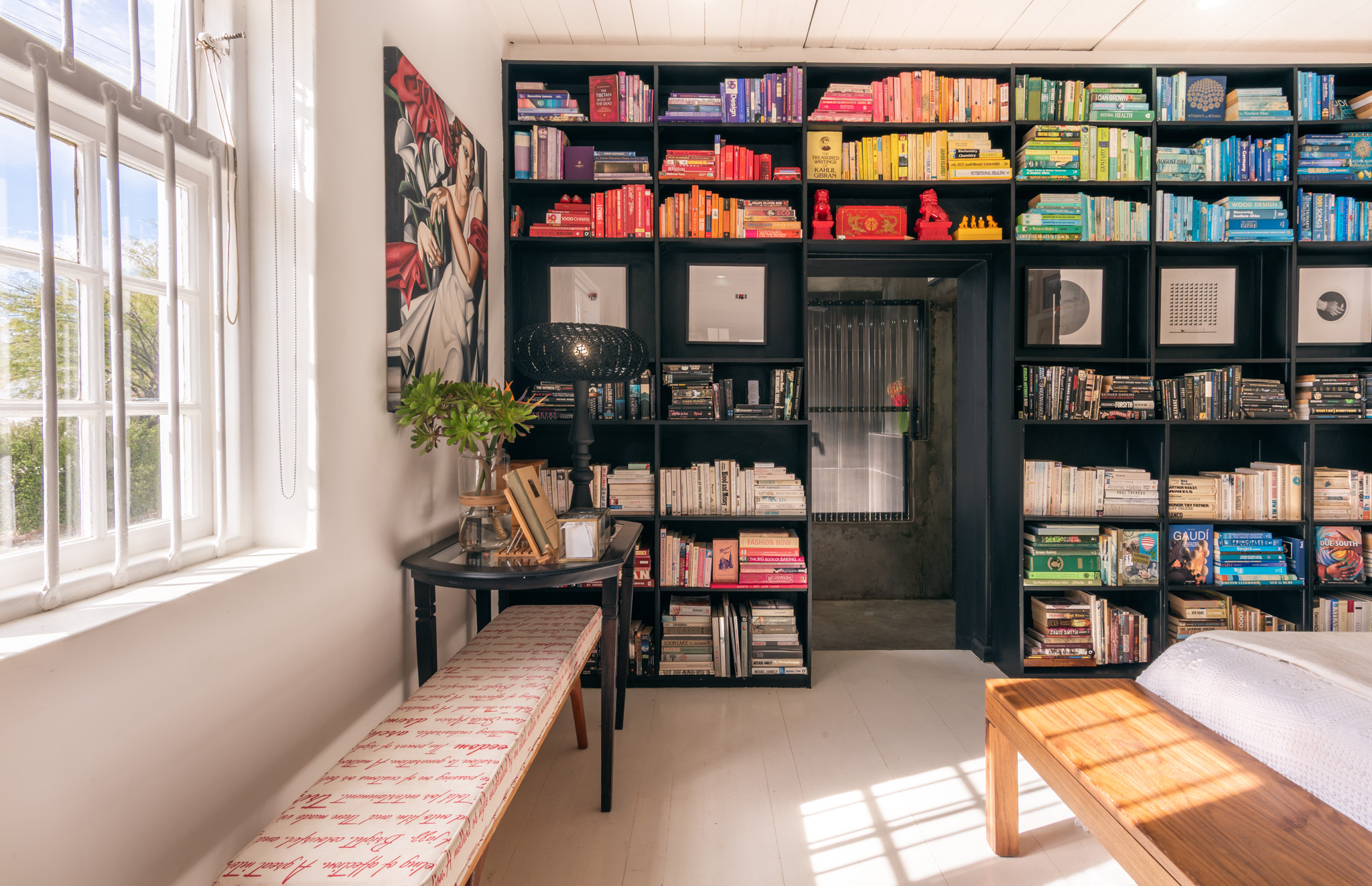 Guesthouse reading nook and bookshelf